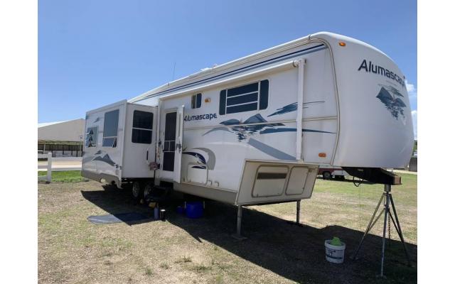 2004 Holiday Rambler Alumascape Fifth Wheel RV For Sale In Hayden, Colorado 81639