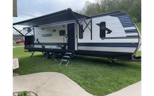 2021 CrossRoads Zinger ZR340BH Travel Trailer for Sale In Brownsville, Minnesota 55919
