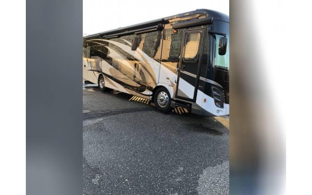 2018 Forest River Berkshire 34QS Class A Rv For Sale In Cross Hill, South Carolina