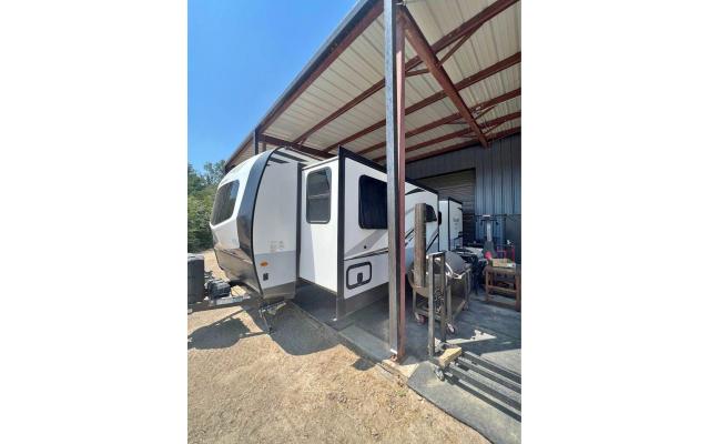 2021 Flagstaff Superlite M-26FKBS Travel Trailer For Sale in Greenville, Texas 75402