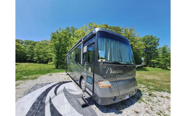 2006 Tiffin Phaeton 40QDH Class A Motorhome