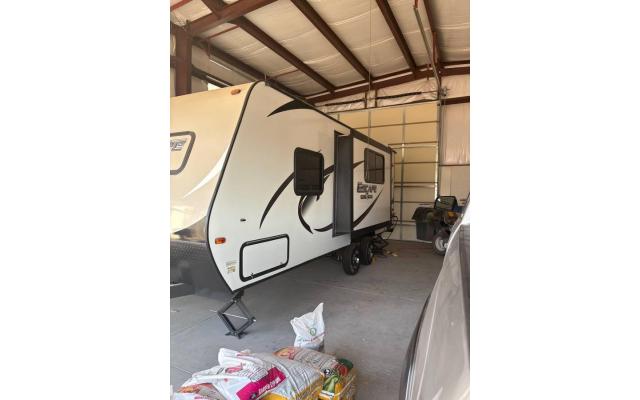 FOR SALE: 2018 KZ Escape Travel Trailer – Like New!