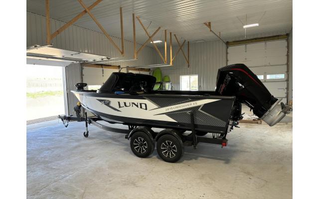 2024 Lund 1875 Crossover XS Sport– Like New – For Sale in Watford City, North Dakota 58854