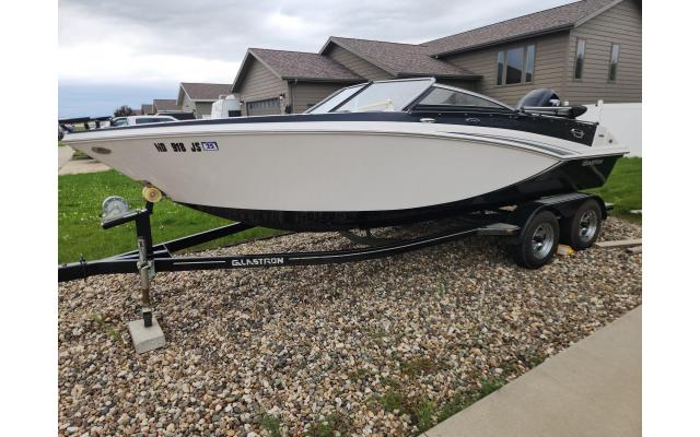 2014 Glastron GT 200 Bowrider For Sale Dickinson, North Dakota 58601